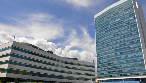 Poslanici SDP BiH, NIP i NS/BHIKF podržali prijedlog zaustavljanja rasta plata funkcionerima