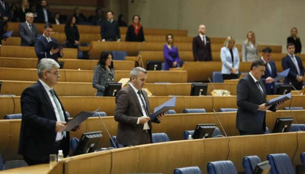 Poslanici u Parlamentu BiH položili svečanu izjavu
