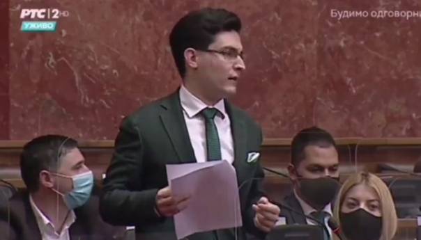 Poslanik na sjednici Skupštine Srbije govorio na kineskom