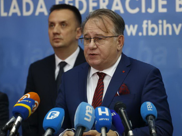 Poslodavci do kraja juna radnicima mogu uplatiti dvije prosječne plate bez poreza