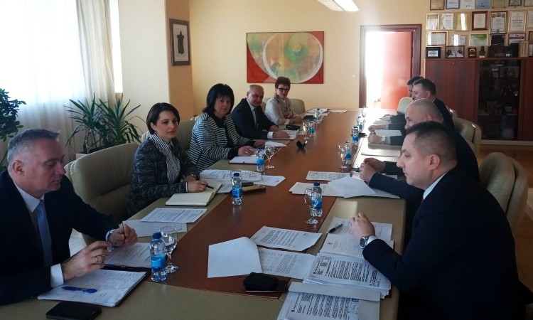 Poslodavci koji otpuste radnike neće dobiti pomoć Vlade RS