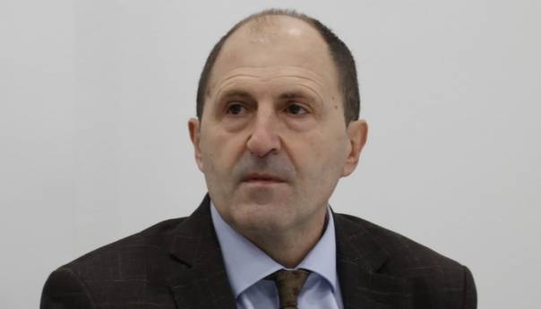 Poslodavci nisu spremni da povećavaju plate ako ih vlasti ne podrže