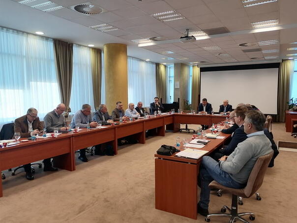 Poslodavci RS traže suspenziju odluke o najnižoj plati, najavljuju prebacivanje poslovanja u FBiH