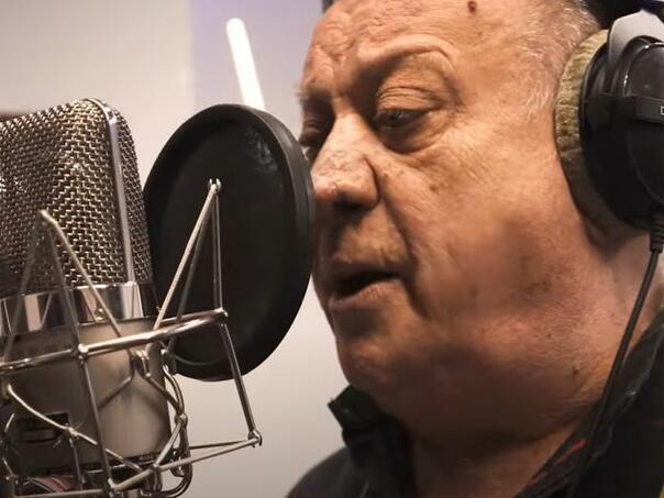 Poslušajte novu pjesmu Halida Bešlića posvećenu supruzi