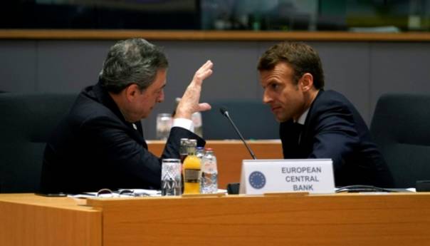 Post-Merkel savez: Italija i Francuska koriste priliku da zauzmu evropski prijesto