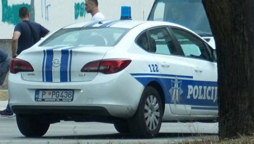 Postavljen eksploziv ispod automobila policajca