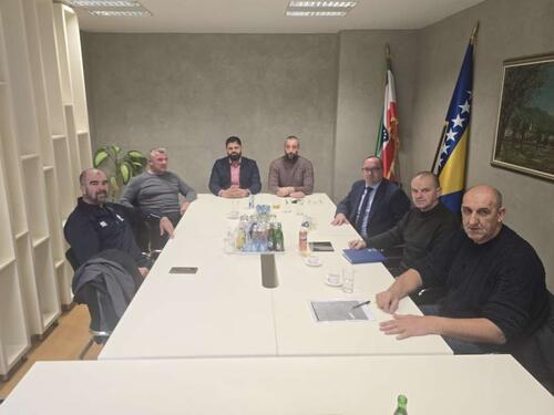 Postignut dogovor o poboljšanju kvaliteta ortopedskih pomagala za RVI ZDK