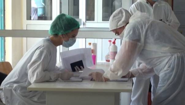 Poštivanje preporuka ili uvođenje represivnih mjera u TK