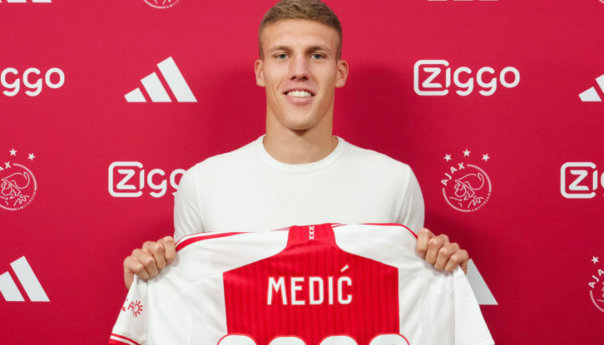 Potencijalni Zmaj, Jakov Medić potpisao za Ajax