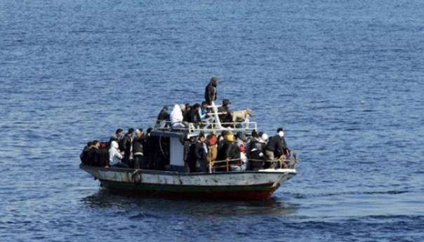 U potonuću broda poginulo 17 migranata