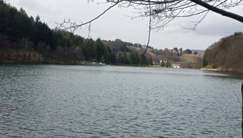 Potonuo turistički brod na jezeru Maggiore, troje mrtvih