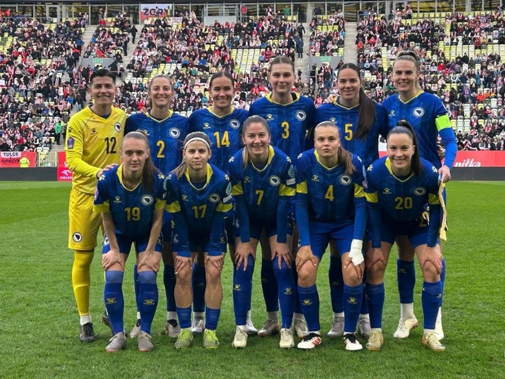 Potop zmajica u Gdansku, Poljska slavila 5:1