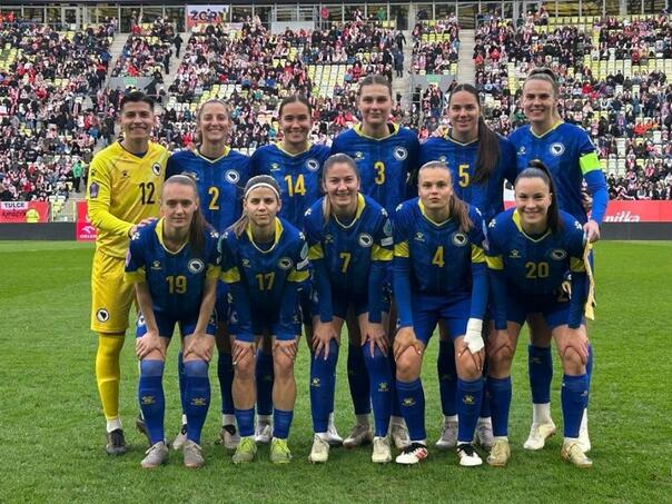 Potop zmajica u Gdansku, Poljska slavila 5:1