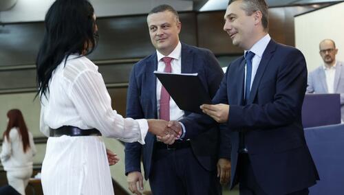 Potpisani ugovori za 59 početnih biznisa u povratničkim sredinama