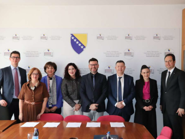 Potpisan sporazum o saradnji UNZE i pravosudnih institucija ZDK