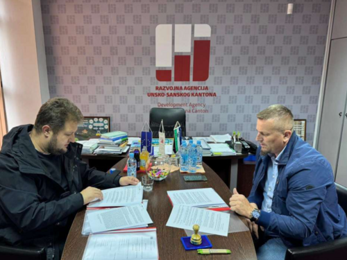 Potpisan ugovor o izradi Strategije održive elektromobilnosti USK