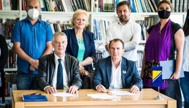 Potpisan Ugovor o punopravnom članstvu biblioteke MC Srebrenica u sistem COBISS