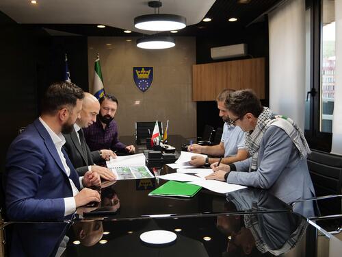 Potpisan ugovor o rekonstrukciji bazena Industrijske škole u Zenici