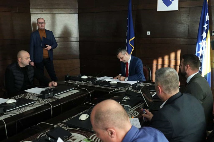 Potpisan ugovor o sufinansiranju plata za povratnike