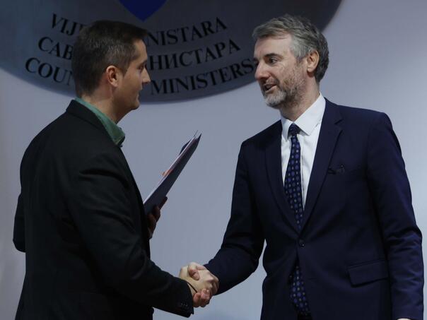 Potpisan Ugovor za nabavku opreme za digitalizaciju javnih RTV servisa u BiH