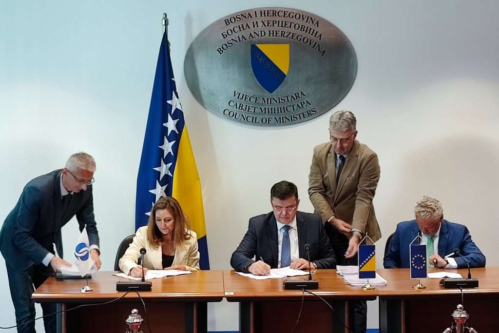 Potpisana tri ugovora između BiH i EBRD-a vrijedna 43,8 miliona eura