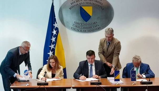 Potpisana tri ugovora između BiH i EBRD-a vrijedna 43,8 miliona eura