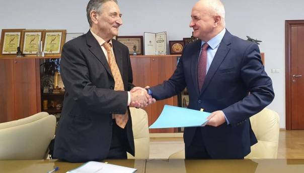 Potpisani ugovori o koncesiji za izgradnju solarne i vjetroelektrane u Bileći