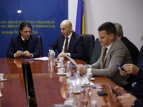 Potpisani ugovori o raspodjeli 200 miliona KM pomoći kantonima