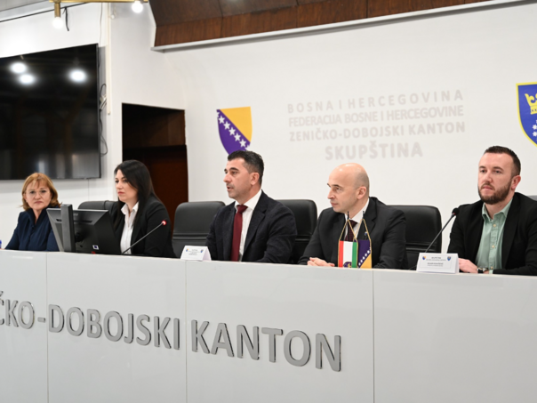 Potpisani ugovori sa 24 dobavljača za unapređenje kvaliteta zraka u ZDK