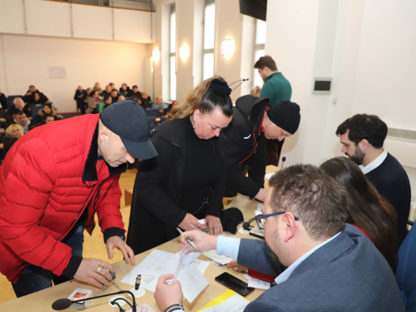 Potpisani ugovori sa 97 malih trgovaca