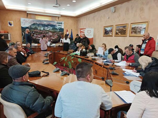 Potpisani ugovori za izgradnju 19 novih stambenih objekata u Donjoj Jablanici