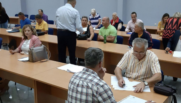 Potpisivanje ugovora s korisnicima poticajnih sredstava za opstanak tradicionalnih obrta