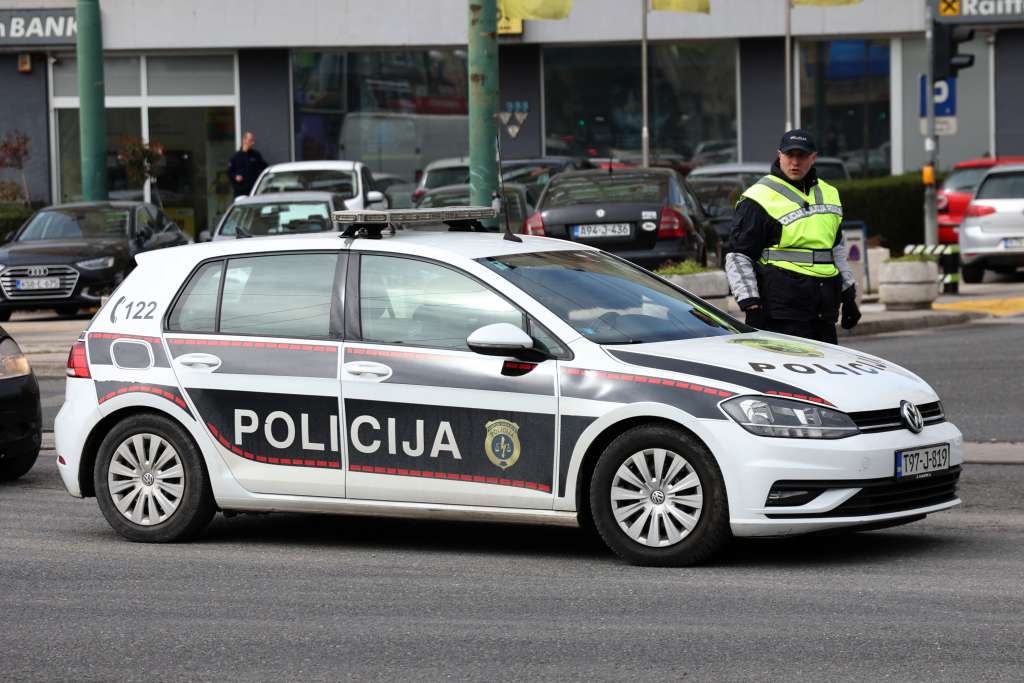 Potpuna obustava saobraćaja u centru povodom koncerta ispred Vječne vatre