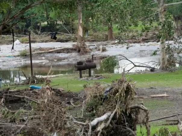 Potpuni haos u Americi: Prijete oluje, raste broj mrtvih