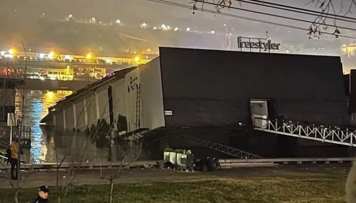 Potpuni stampedo: Potonuo splav u Beogradu