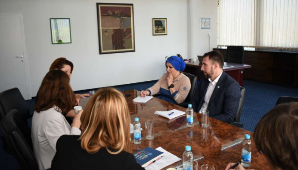 Potrebno raditi na jačanju zastupljenosti žena u aktivnim mjerama politika