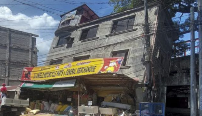 Potres jačine 7,1 stepeni po Richterovoj skali pogodio Filipine, poginula najmanje jedna osoba