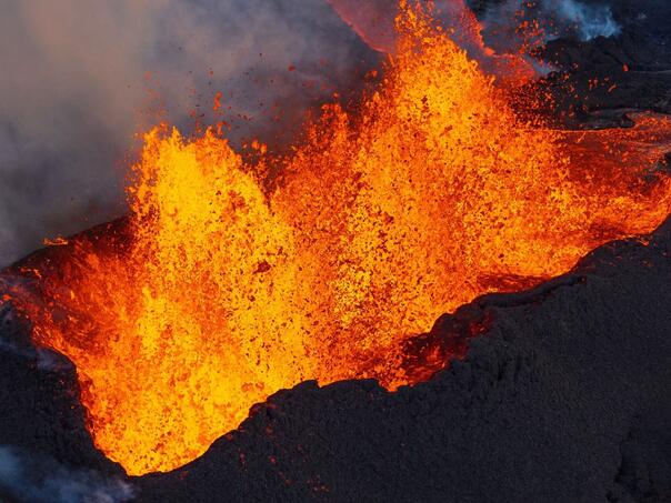 Potres magnitude 5.7 pogodio najveći aktivni vulkan na svijetu