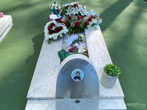 Potresno pismo tetke najmlađe žrtve masakra na Tuzlanskoj kapiji