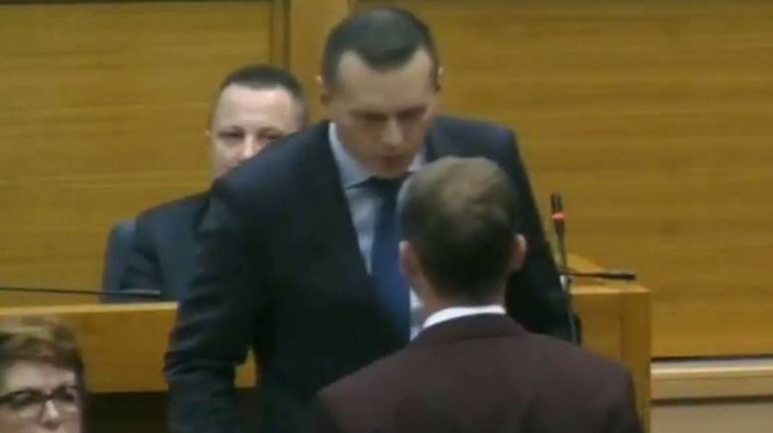 Potvrđena optužnica protiv Lukača zbog udaranja Stanivukovića