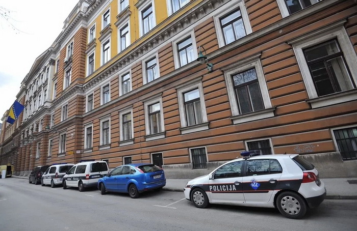 Potvrđena optužnica protiv službenice u poslovnici banke u Sarajevu