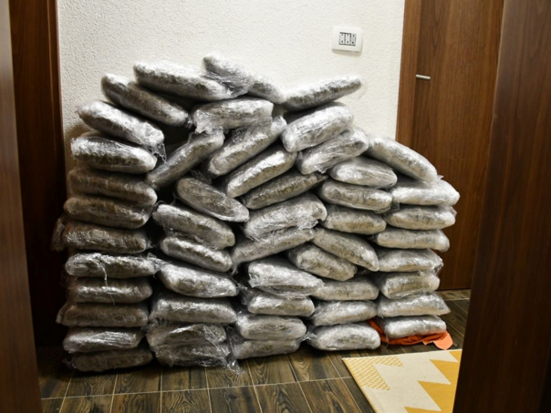 Potvrđena optužnica za trojac kojem je pronađena droga vrijedna pola miliona KM