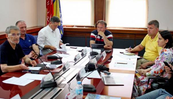 Potvrđeno pisanje Vijesti.ba: Bećirović neće biti kandidat SDP-a, Zvizdić nije opcija