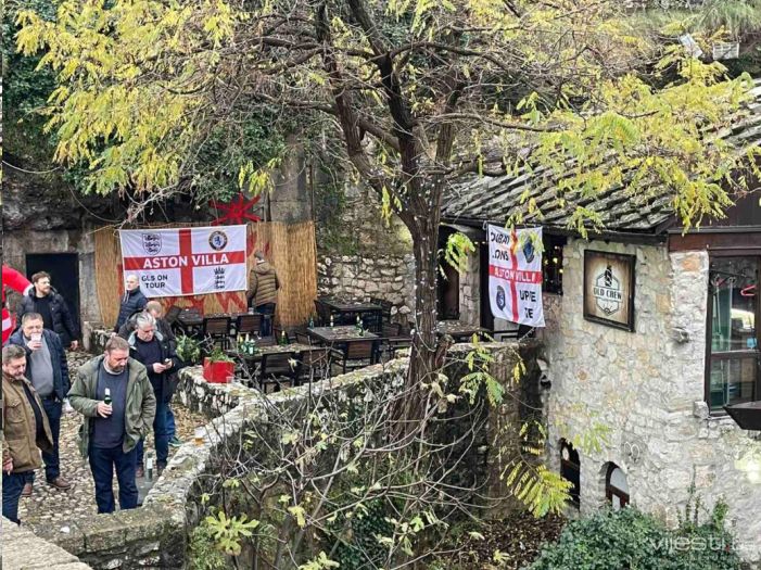 Potvrđeno za Vijesti.ba: Maskirani huligani napali navijača Aston Ville u Mostaru