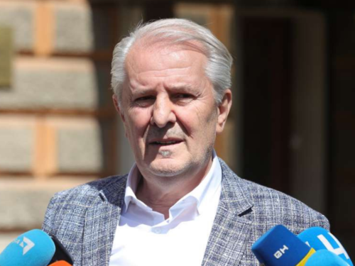 Potvrđeno za Vijesti: Refik Lendo uspješno operisan na KCUS