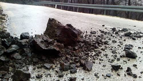 Povećana opasnost od odrona na kolovoz