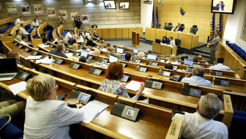 Povećavaju se osnovne plaće stručnih saradnika koji obavljaju sudačku funkciju