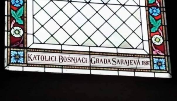 Povijesna lekcija Ambasadi RH sa vitraža Katedrale u Sarajevu iz 1887.