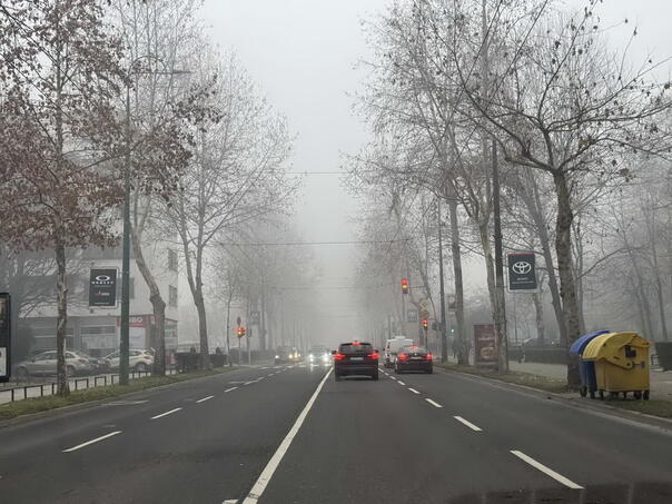 Povoljni uslovi za vožnju, zbog niskih temperatura moguća poledica