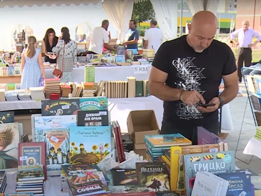 Povratak u školu prazni novčanike: Roditelji moraju izdvojiti stotine maraka